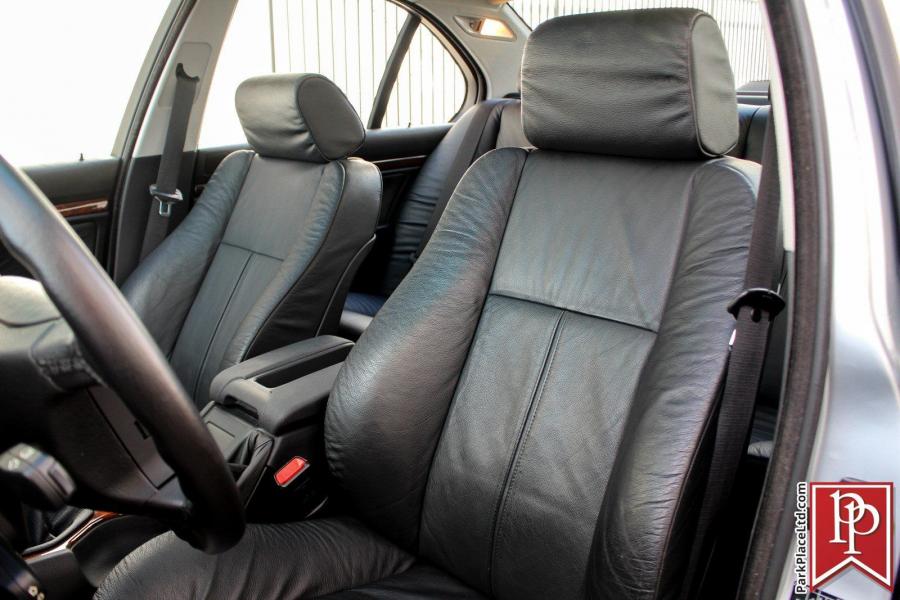 Интерьер BMW 540i Sedan (E39) 1998 года  (фото 26 из 50)